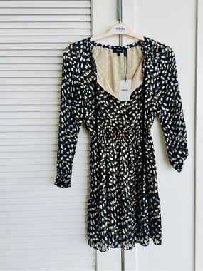 knee length dresses for ladies Twiggy Shift Dress in Timeless Design  Classic Six